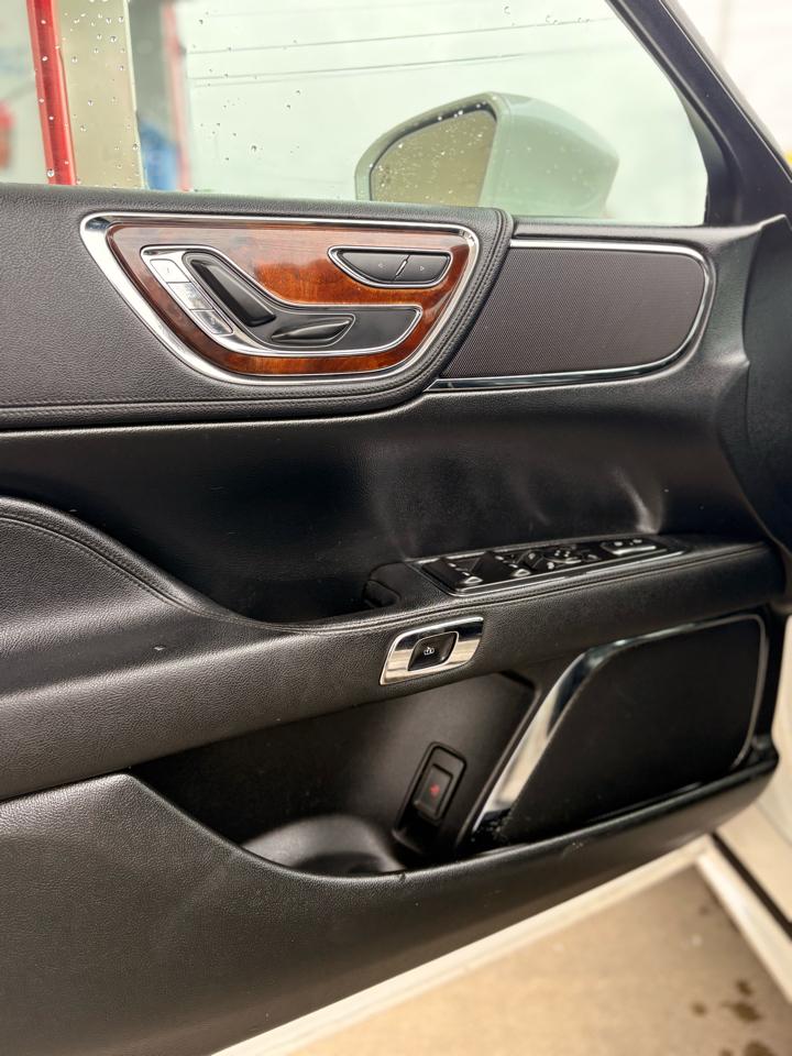Lincoln Continental Select 2017