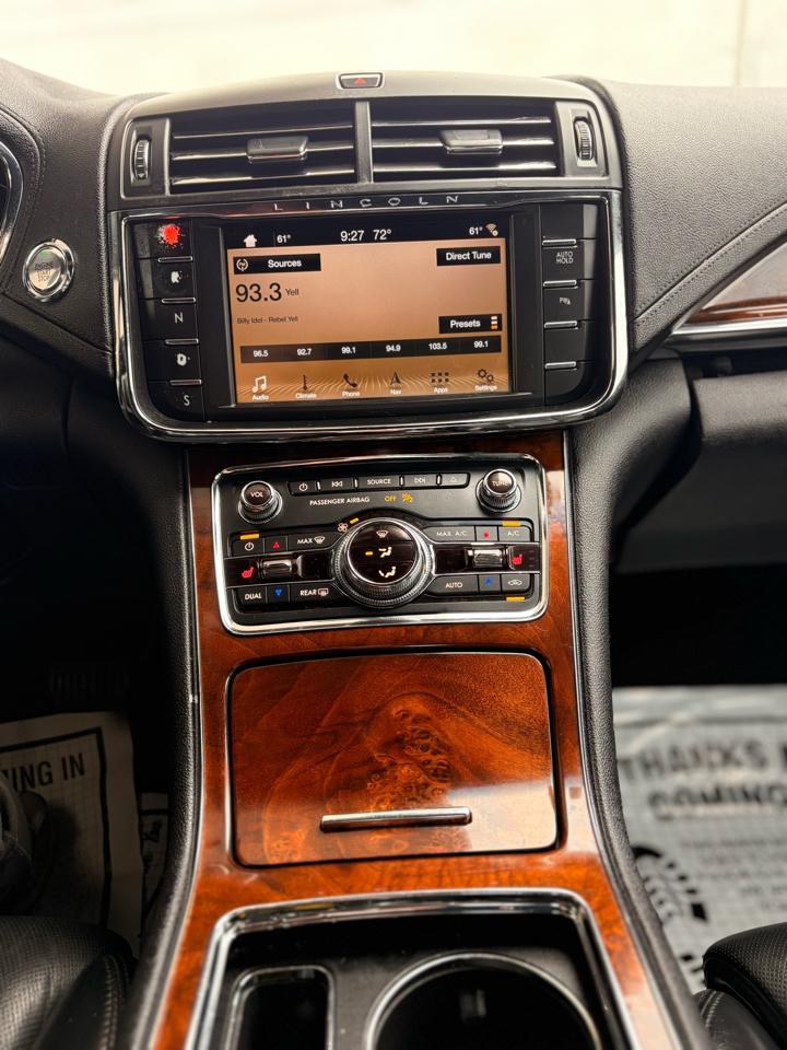 Lincoln Continental Select 2017