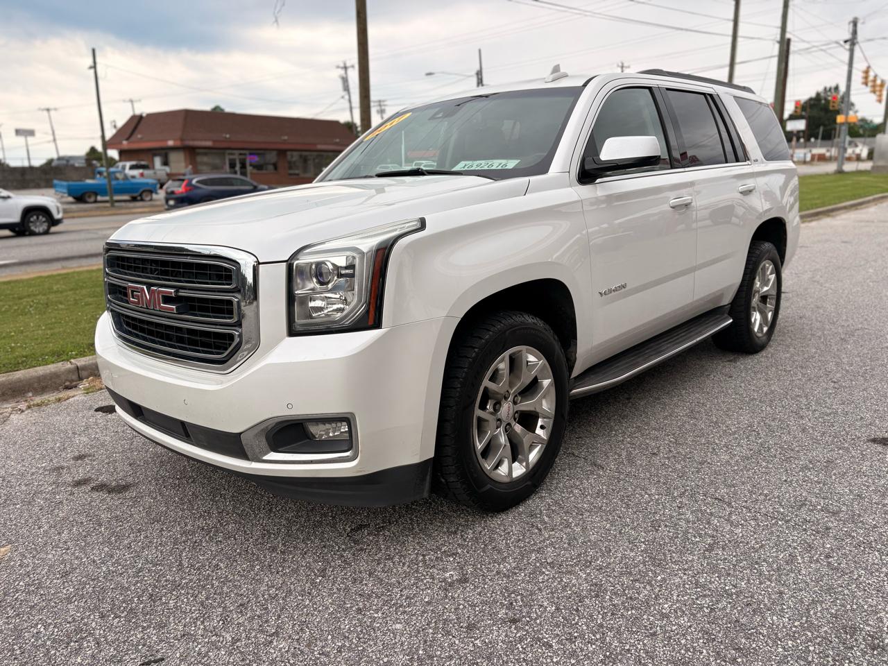 GMC Yukon SLT 4WD 2017