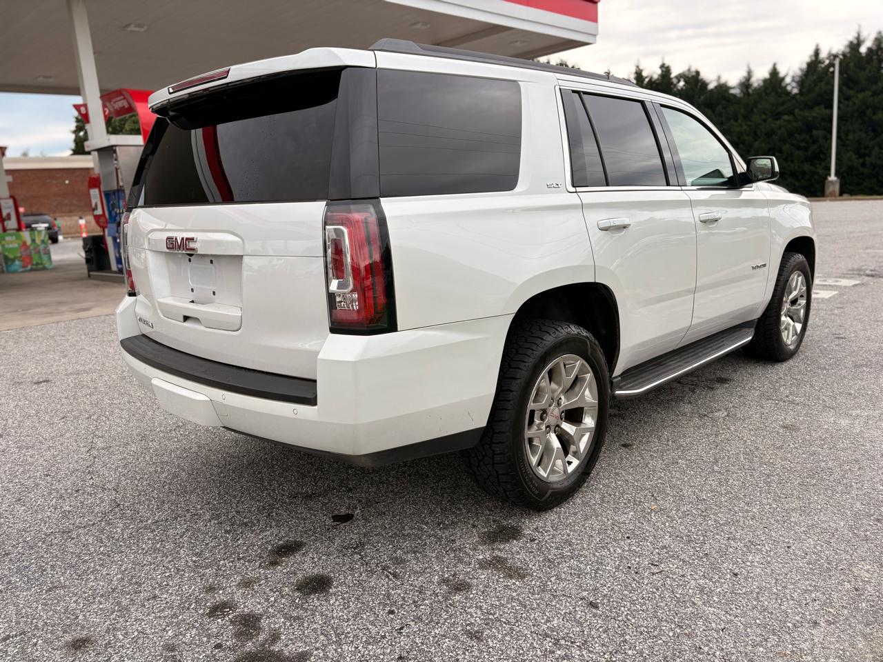GMC Yukon SLT 4WD 2017