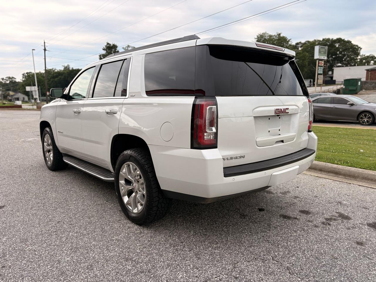 GMC Yukon SLT 4WD 2017
