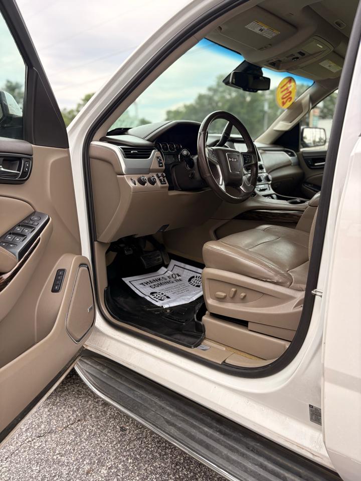 GMC Yukon SLT 4WD 2017