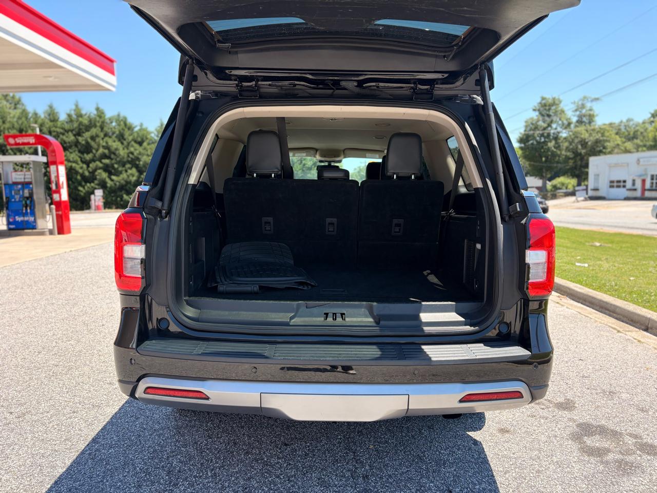 Ford Expedition MAX XLT 4WD 2023