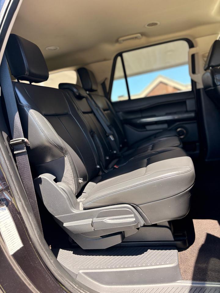 Ford Expedition MAX XLT 4WD 2023