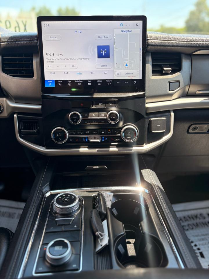 Ford Expedition MAX XLT 4WD 2023