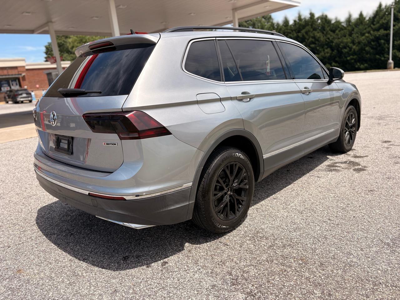 Volkswagen Tiguan SE 4Motion 2021