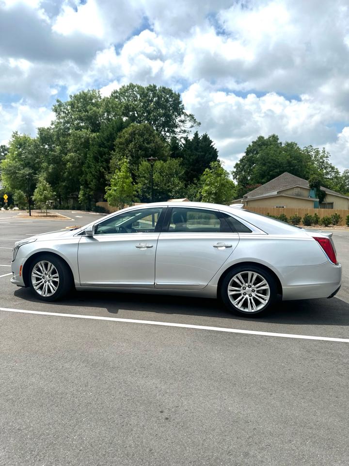 Cadillac XTS Luxury FWD 2018