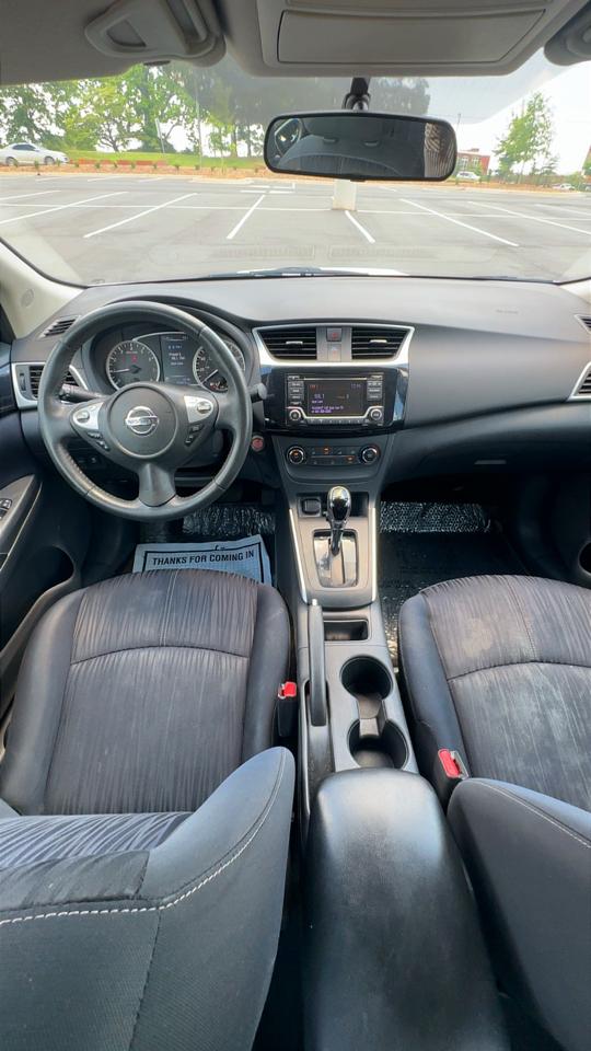 Nissan Sentra S 6MT 2017