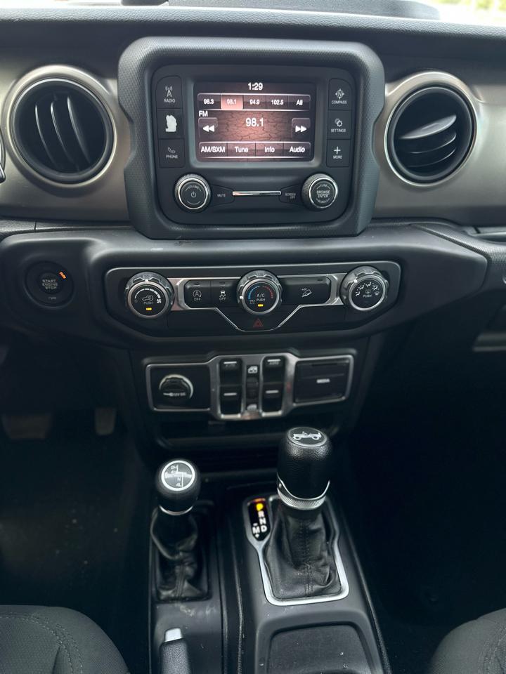 Jeep Wrangler Unlimited Sport 2018