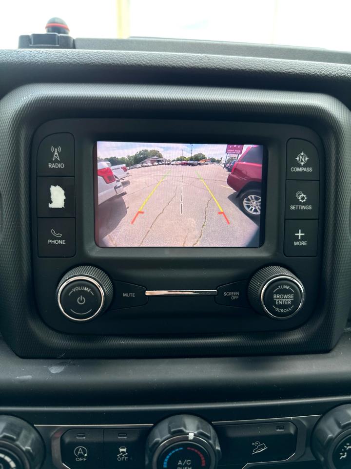Jeep Wrangler Unlimited Sport 2018