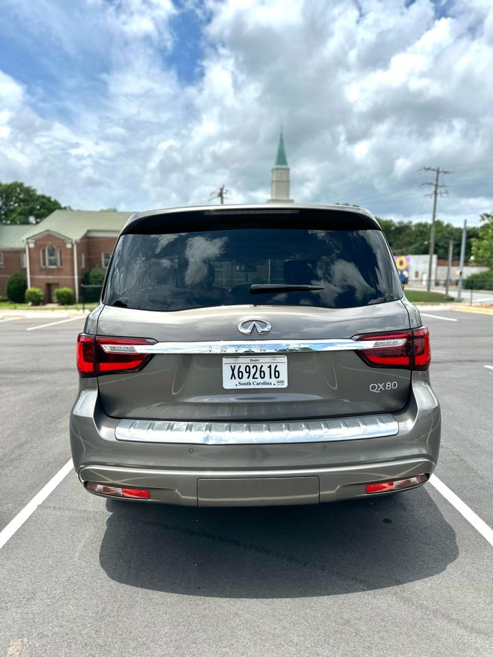 Infiniti QX80 LUXE 2019