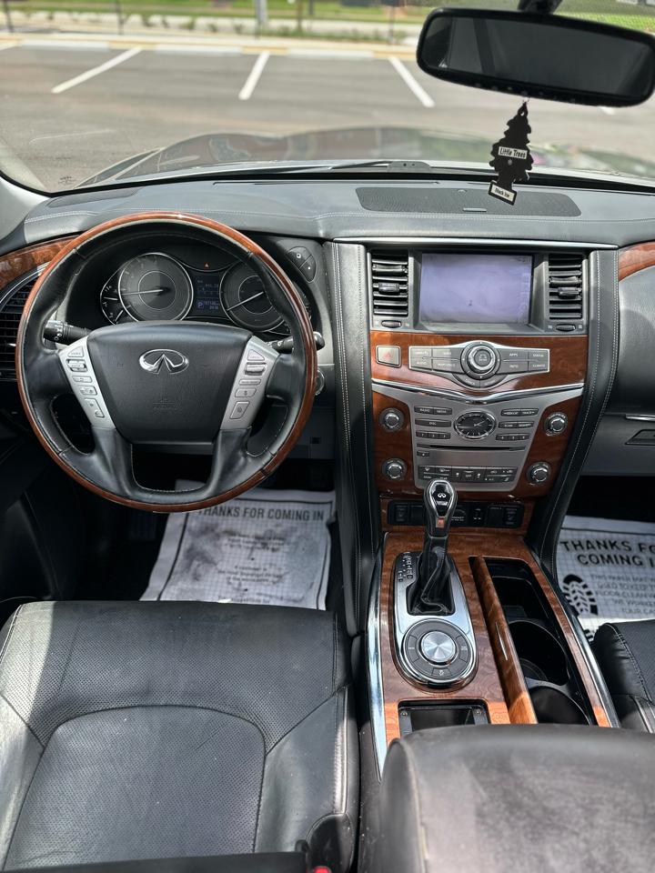 Infiniti QX80 LUXE 2019