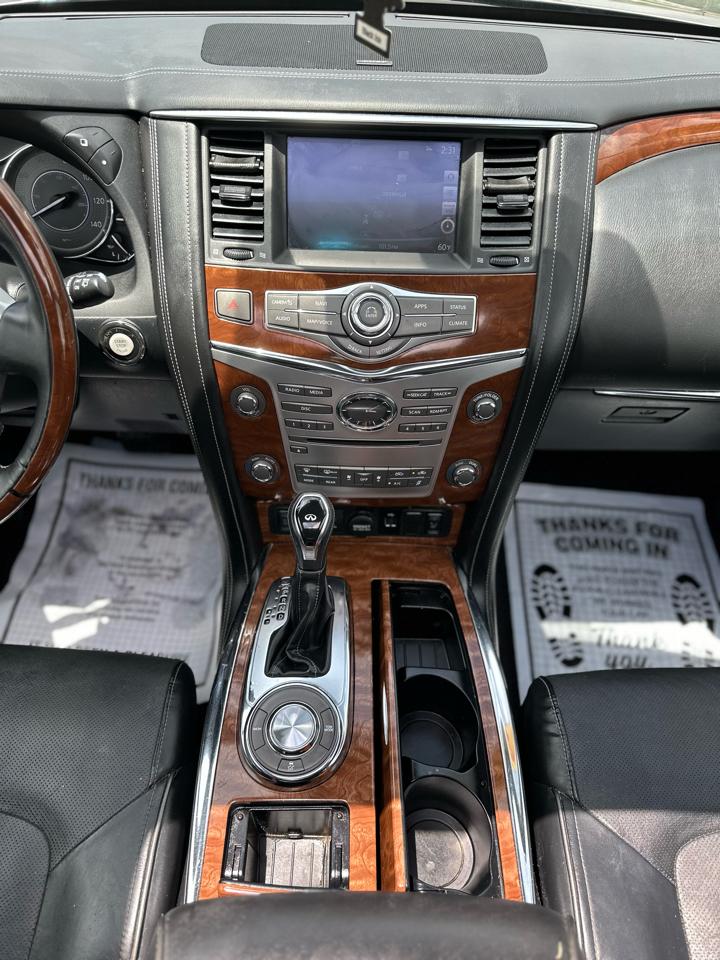 Infiniti QX80 LUXE 2019