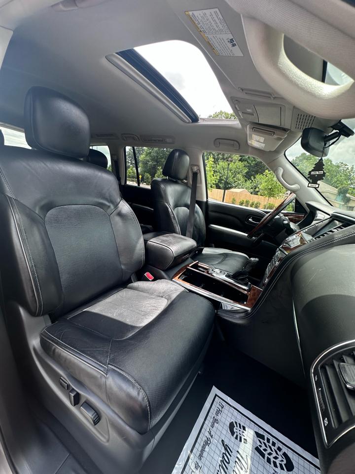 Infiniti QX80 LUXE 2019