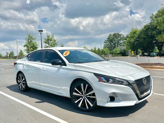2022 Nissan Altima 2.5 SR FWD