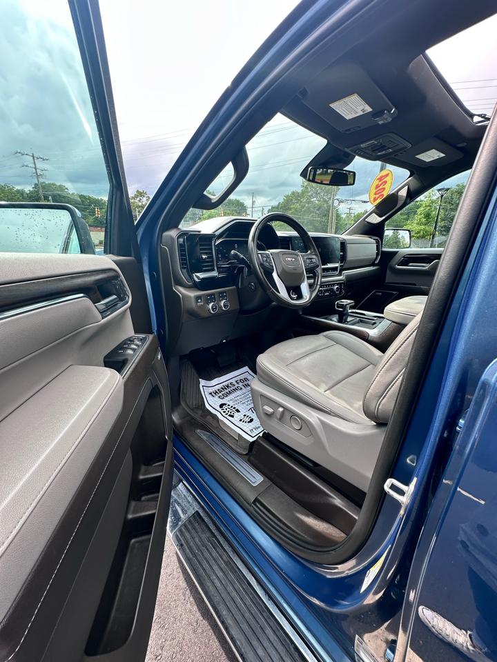 GMC Sierra 1500 SLT Crew Cab 4WD 2024