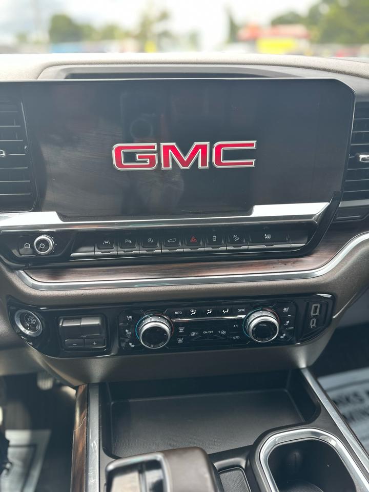 GMC Sierra 1500 SLT Crew Cab 4WD 2024