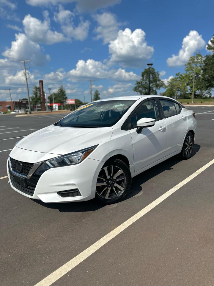 Nissan Versa SV 2021