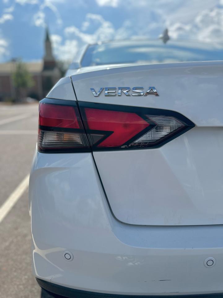 Nissan Versa SV 2021