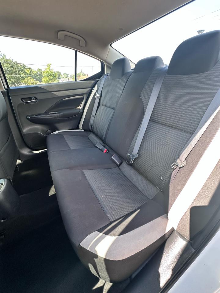 Nissan Versa SV 2021