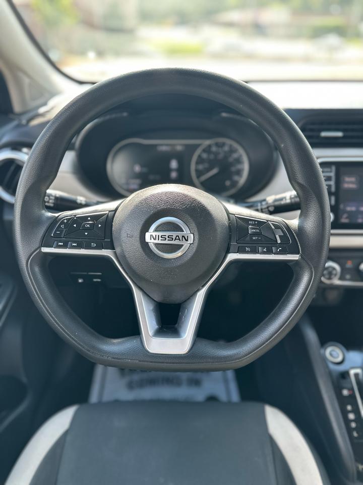 Nissan Versa SV 2021