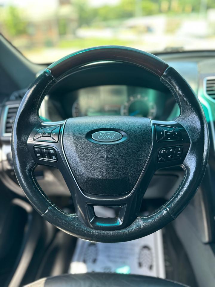 Ford Explorer Platinum AWD 2018