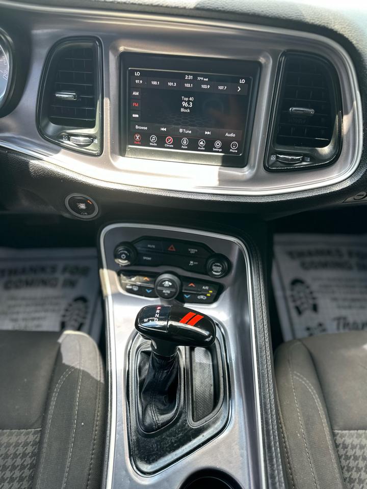 Dodge Challenger SXT 2019