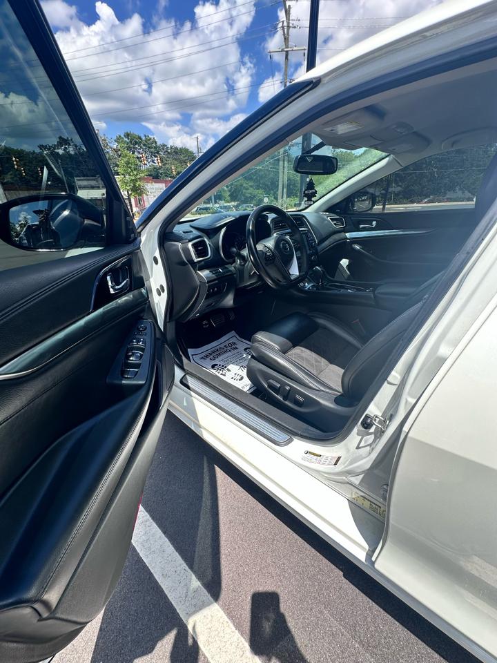 Nissan Maxima SR 3.5L 2017