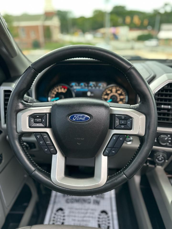 Ford F-150 Lariat SuperCrew 6.5-ft. Bed 4WD 2017