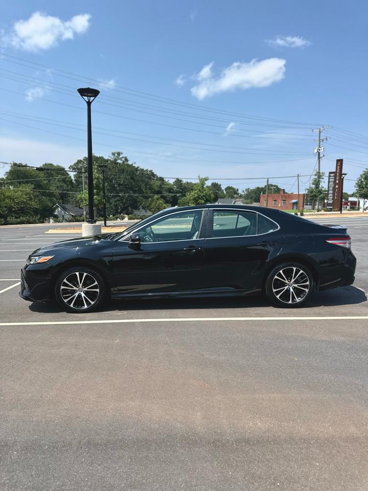 Toyota Camry LE 2018
