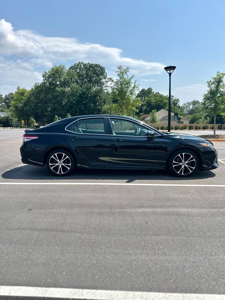 Toyota Camry LE 2018