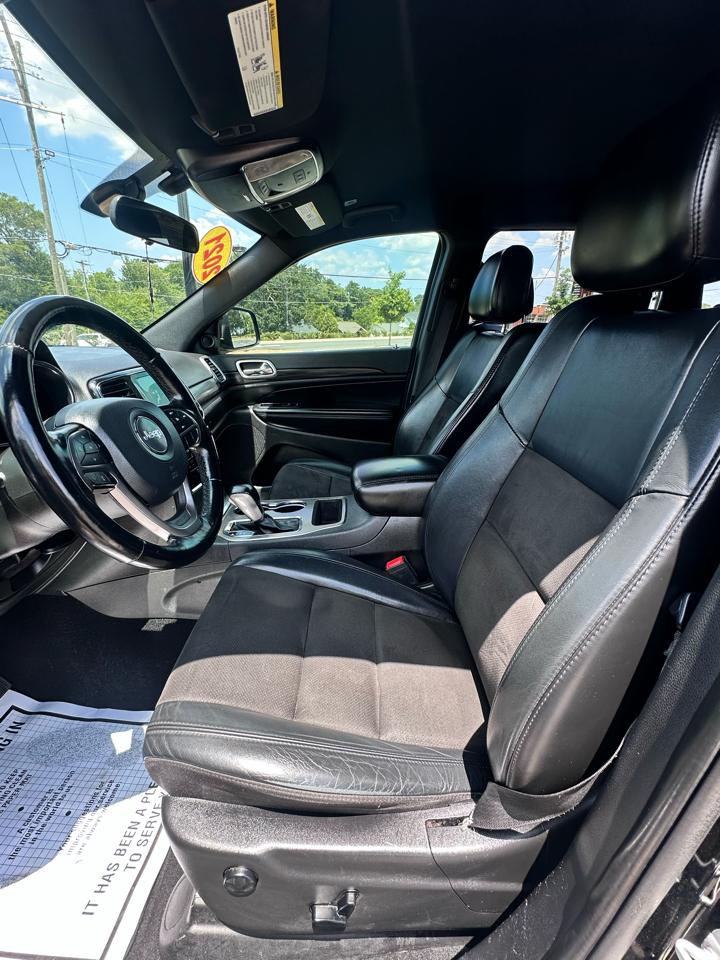 Jeep Grand Cherokee Laredo E 2WD 2021