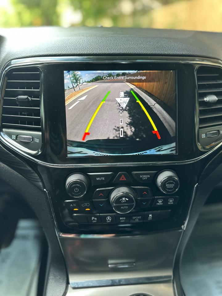 Jeep Grand Cherokee Laredo E 2WD 2021
