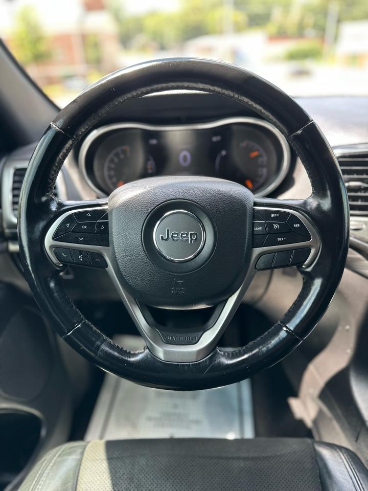 Jeep Grand Cherokee Laredo E 2WD 2021