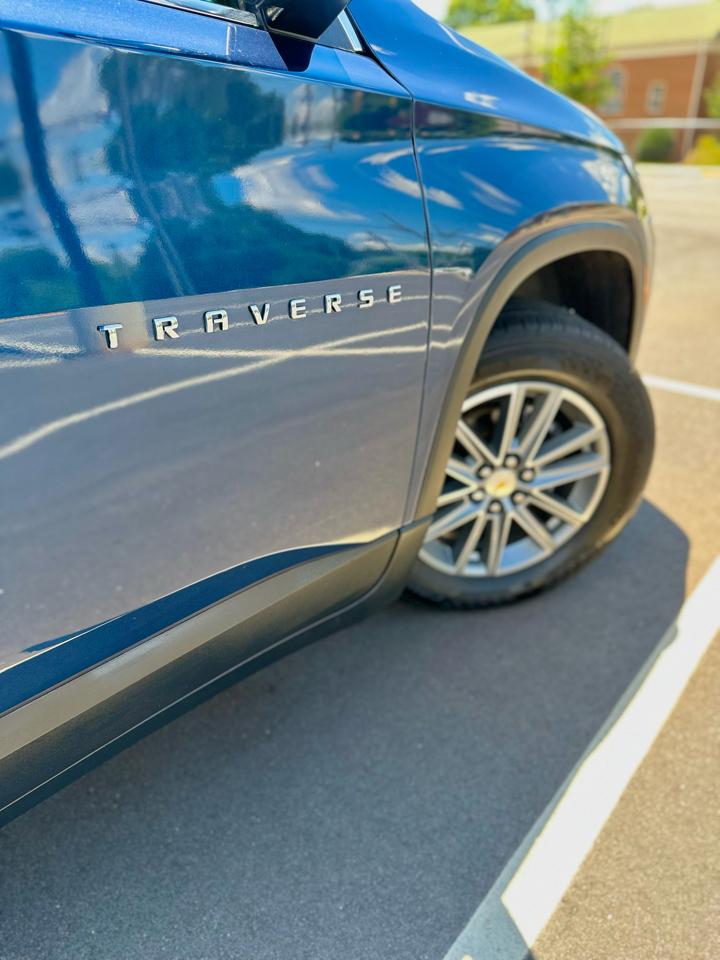 Chevrolet Traverse LT Cloth FWD 2022