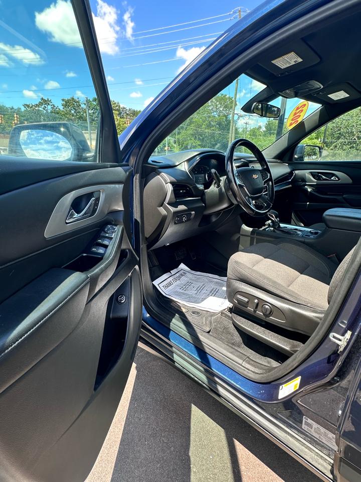 Chevrolet Traverse LT Cloth FWD 2022