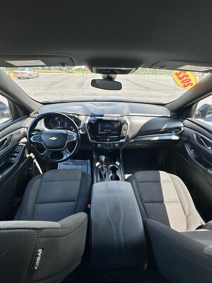 Chevrolet Traverse LT Cloth FWD 2022
