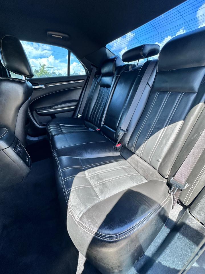Chrysler 300 S V6 RWD 2019