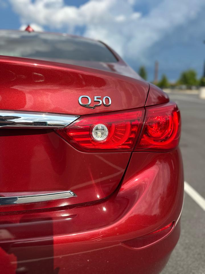 Infiniti Q50 Base 2015