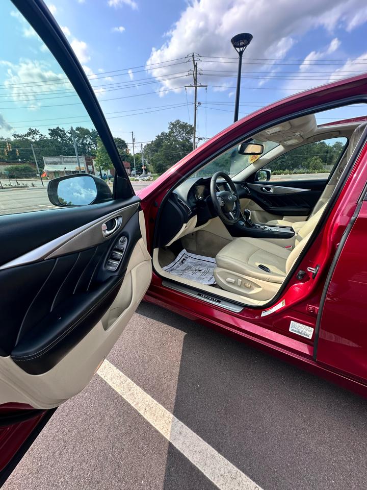 Infiniti Q50 Base 2015