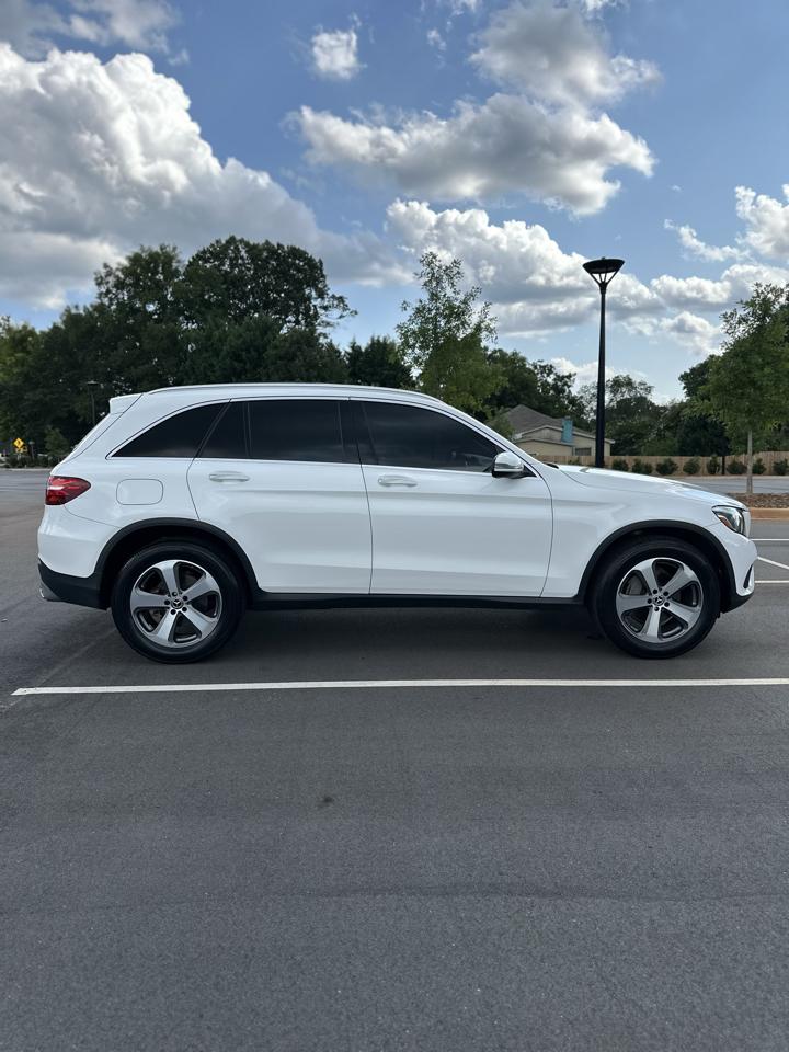Mercedes-Benz GLC-Class GLC300 2019