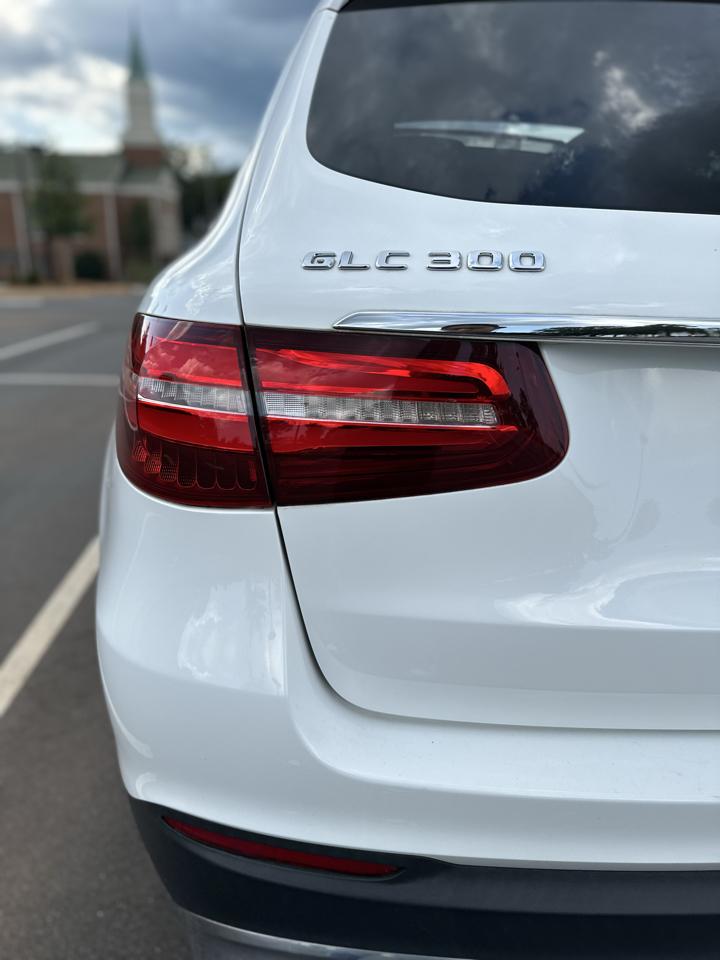 Mercedes-Benz GLC-Class GLC300 2019