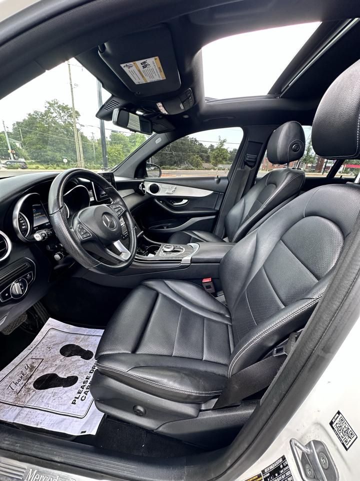 Mercedes-Benz GLC-Class GLC300 2019