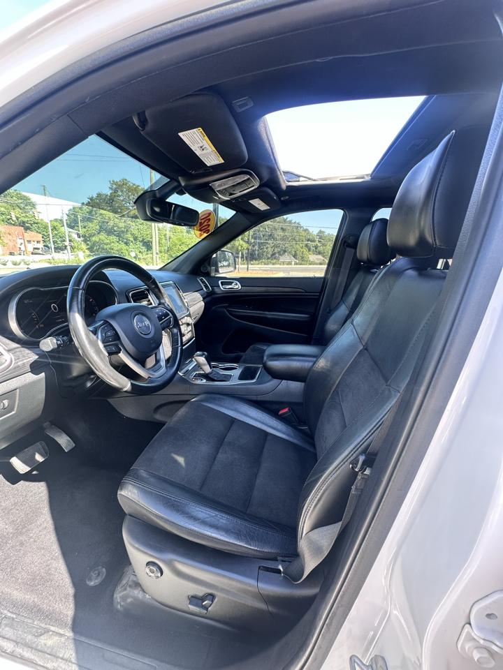 Jeep Grand Cherokee Laredo 4WD 2020