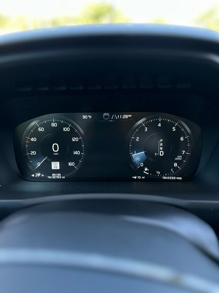 Volvo XC90 T6 Momentum AWD 2020
