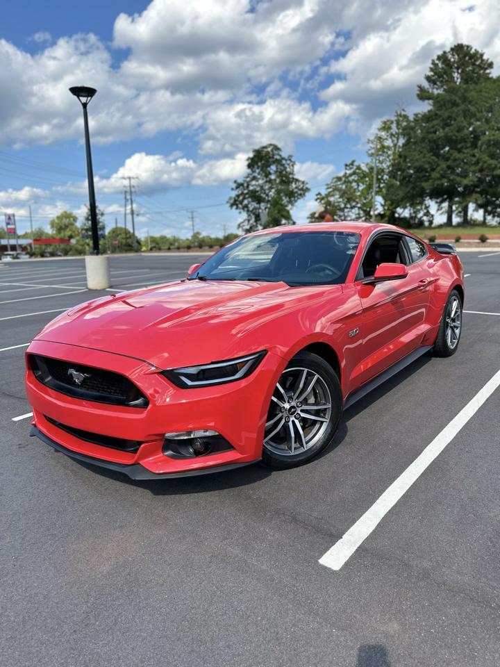 Ford Mustang GT Premium Coupe 2016