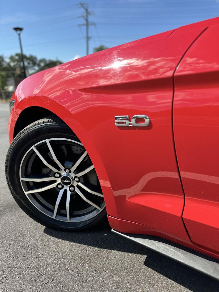 Ford Mustang GT Premium Coupe 2016