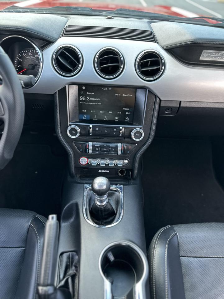 Ford Mustang GT Premium Coupe 2016