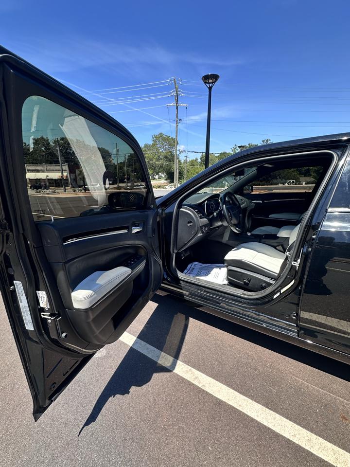 Chrysler 300 S V6 RWD 2021