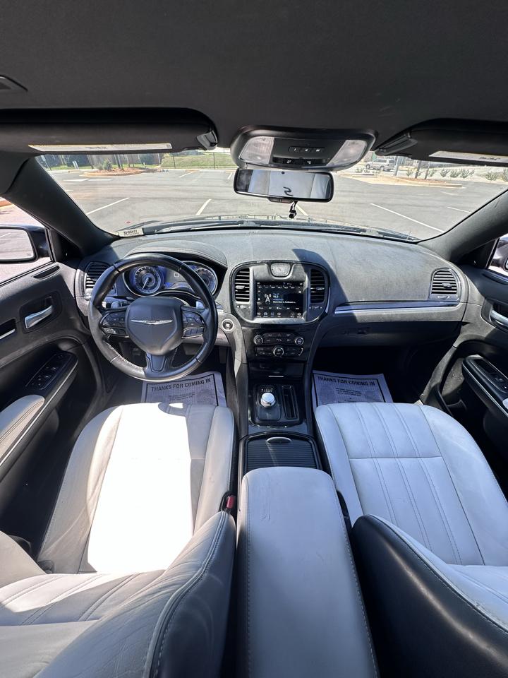Chrysler 300 S V6 RWD 2021